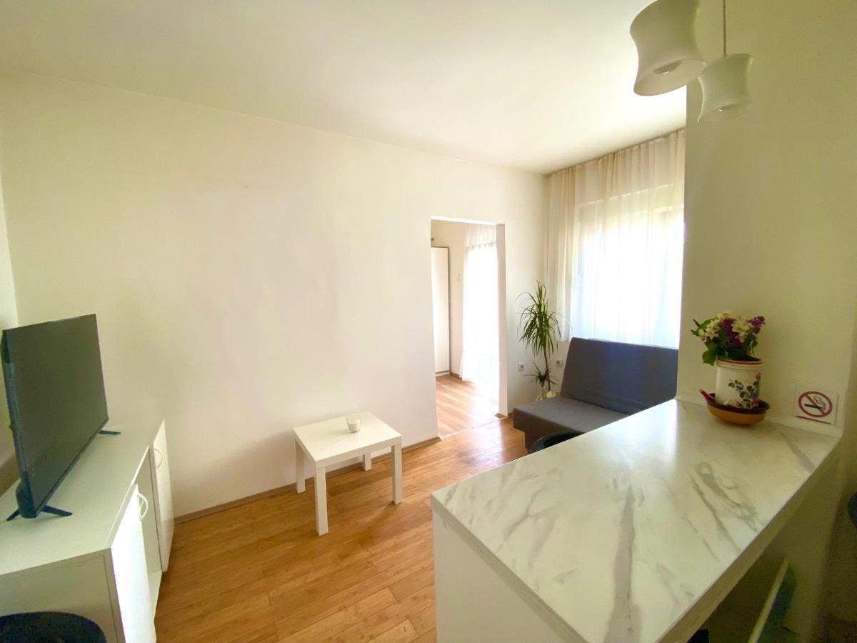 Town Place Mili Beograd Bagian luar foto